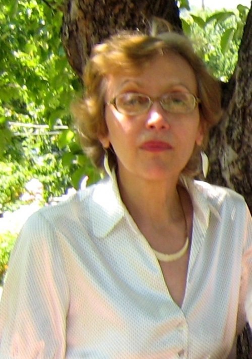 Мариана Николова